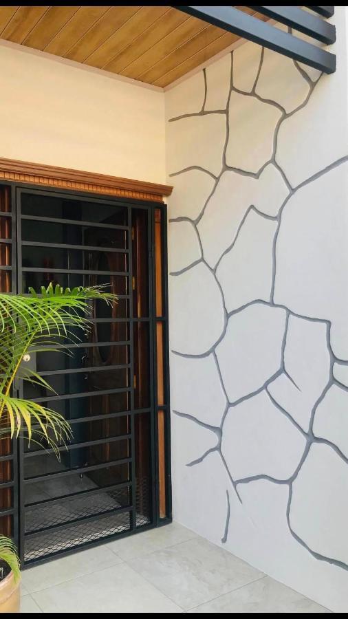 Hostal Rio Piedra Эстели Экстерьер фото