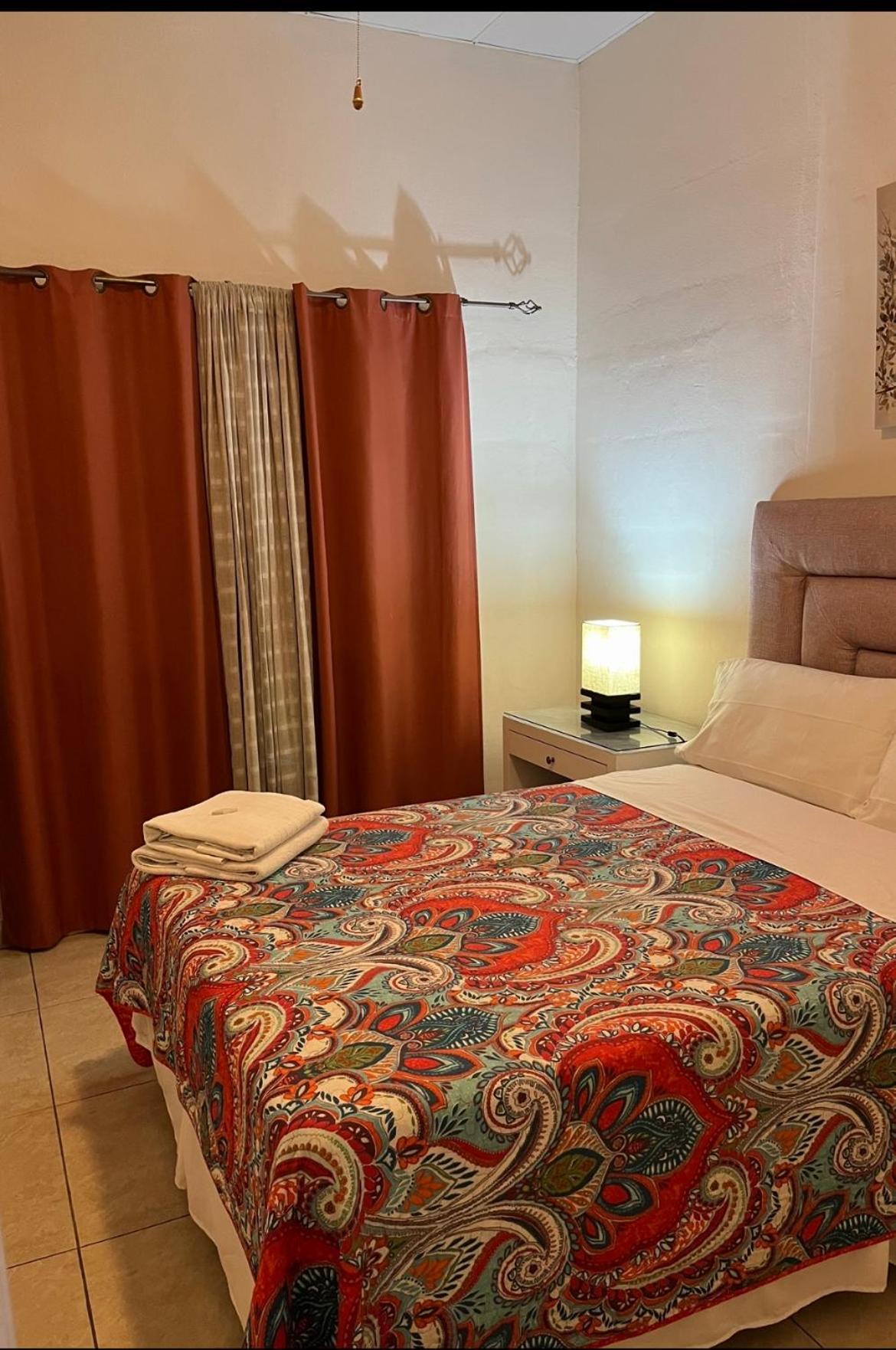 Hostal Rio Piedra Эстели Экстерьер фото