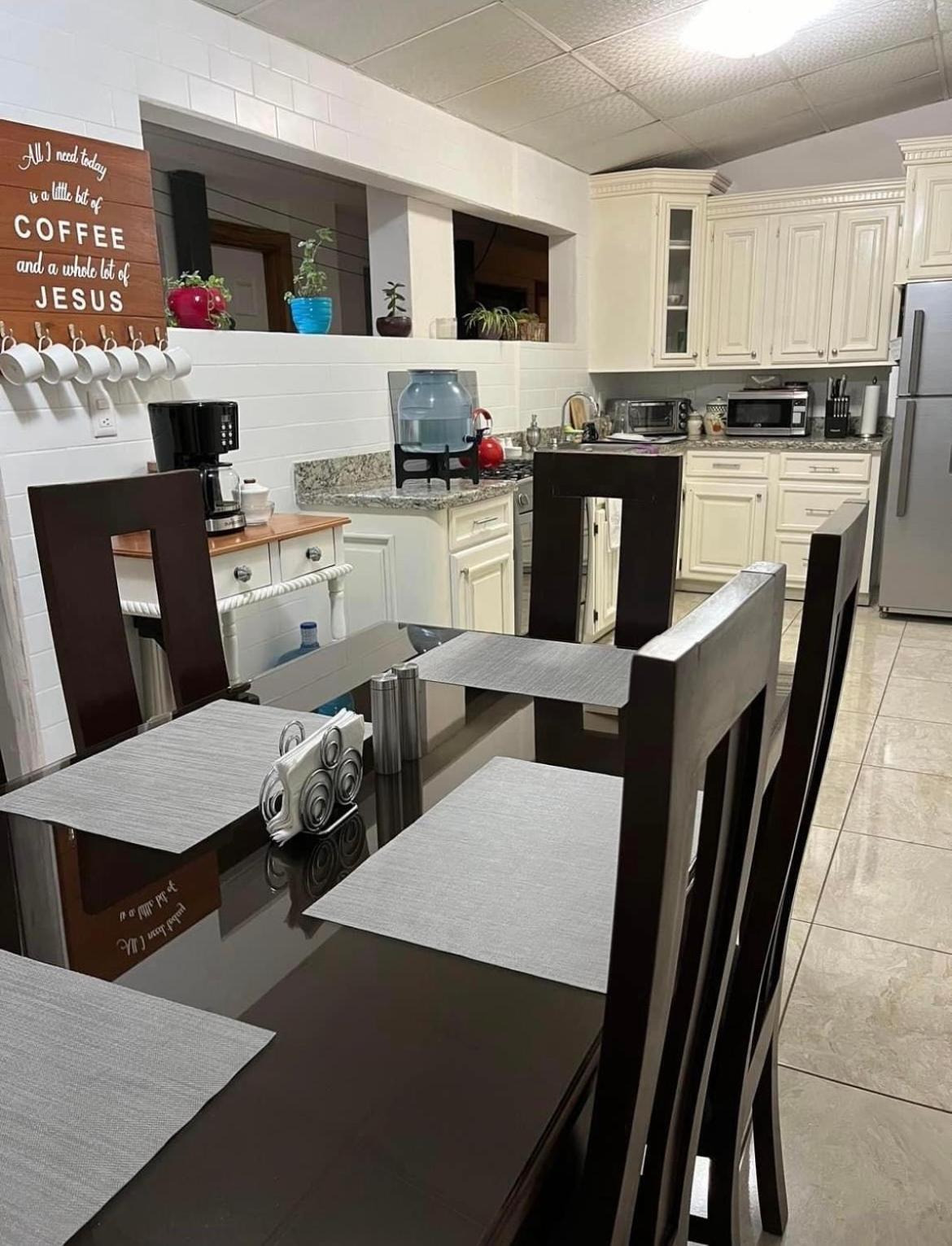 Hostal Rio Piedra Эстели Экстерьер фото